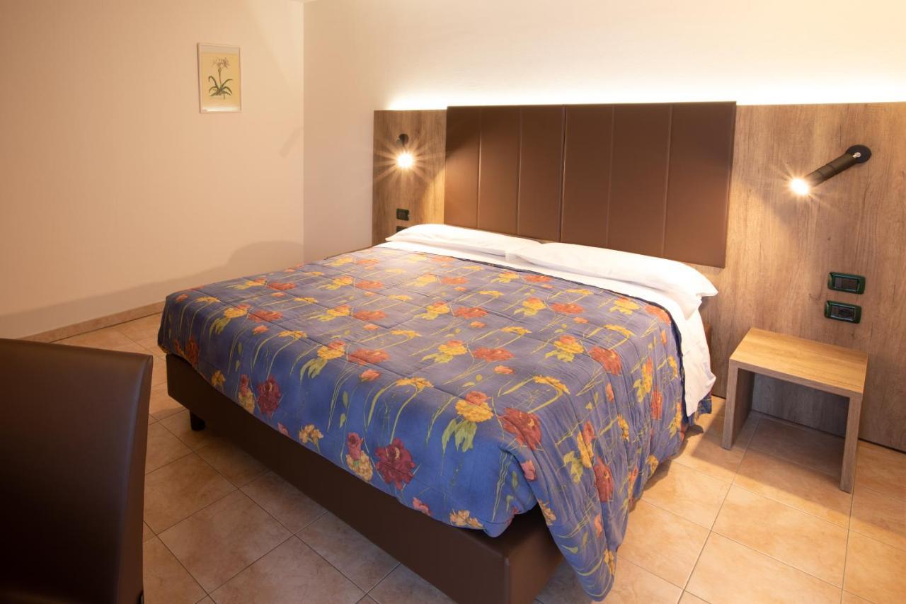 Residence Meridiana Andalo Luaran gambar